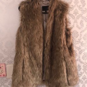 Brand New Banana Republic Faux-Fur Vest